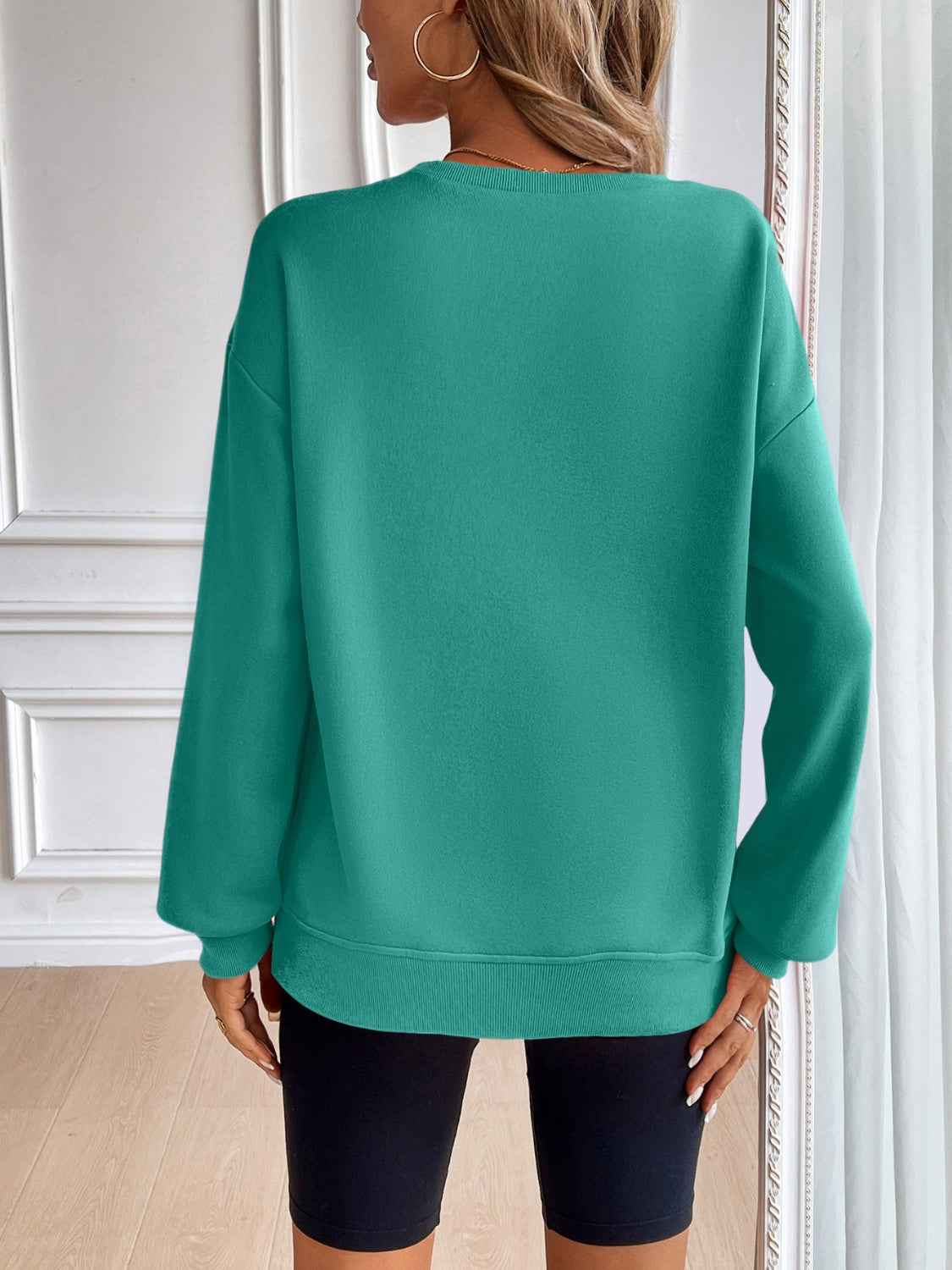 Ivy Lane Long Sleeve Sweatshirt with Pockets